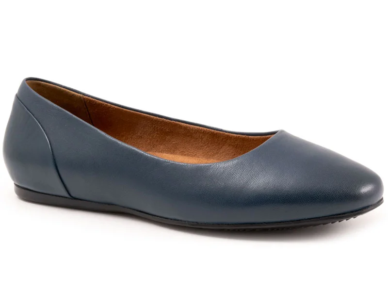 Softwalk Shiraz - Women's Flat Navy (400)